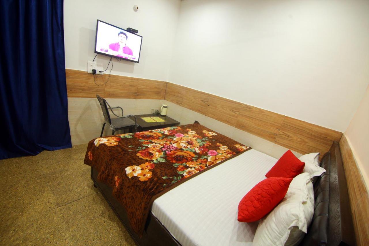 Hotel Amron45 Chandīgarh מראה חיצוני תמונה